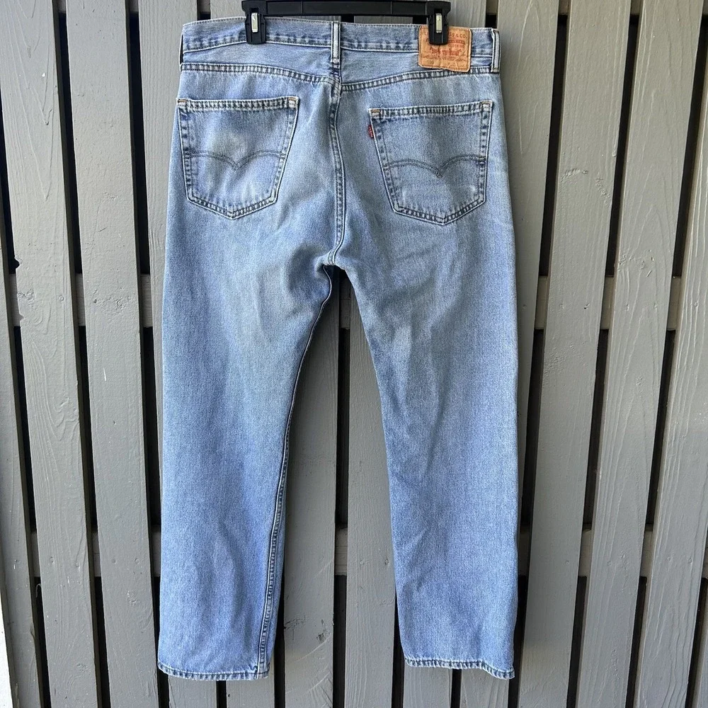 Levi's 505 Jeans Men's 36Wx31L Light Blue Wash Regular Fit Straight Leg‎ Denim